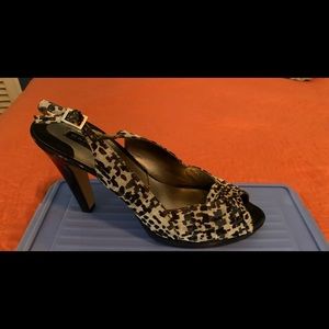 Bandolino Navy heels